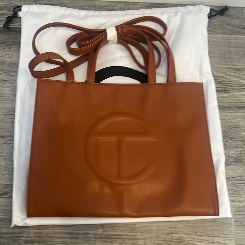 Telfar Medium Tan Shopping bag, Excellent Condition